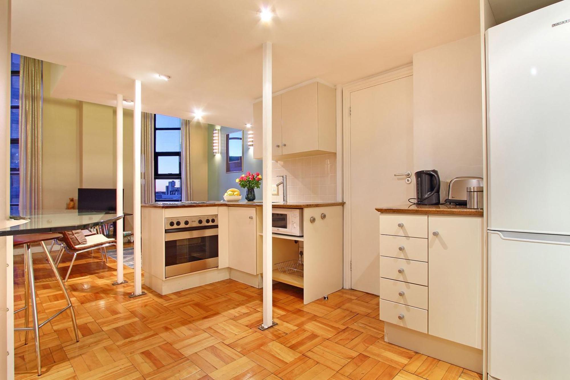 Cape Eazi Stayz Mutual Apartments Cape Town Room photo
